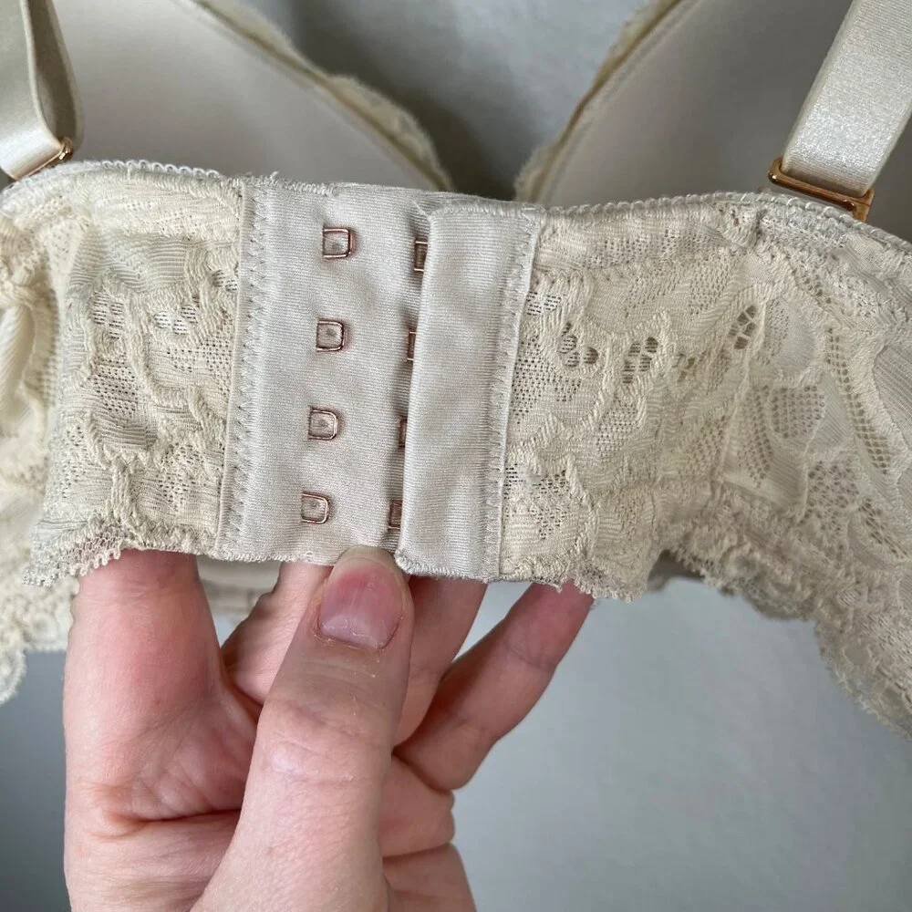 Aerie Cream Lace Plunge Push Up Bra Size 36D